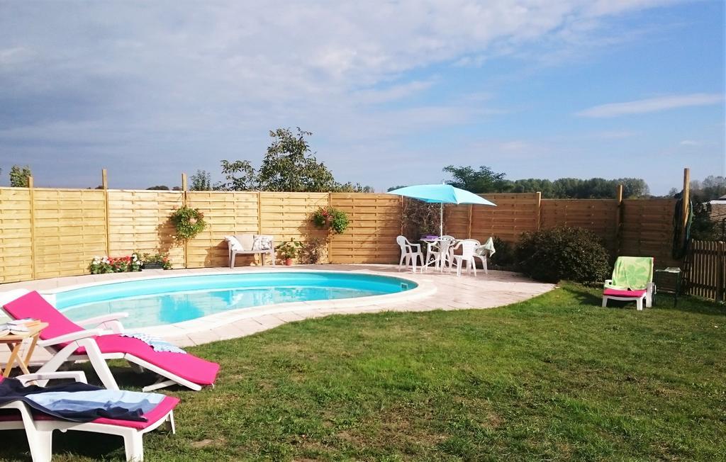 Le Poirier Perfect For 2 Adults And 2 Children Heated Pool And Games Room Auverse Luaran gambar